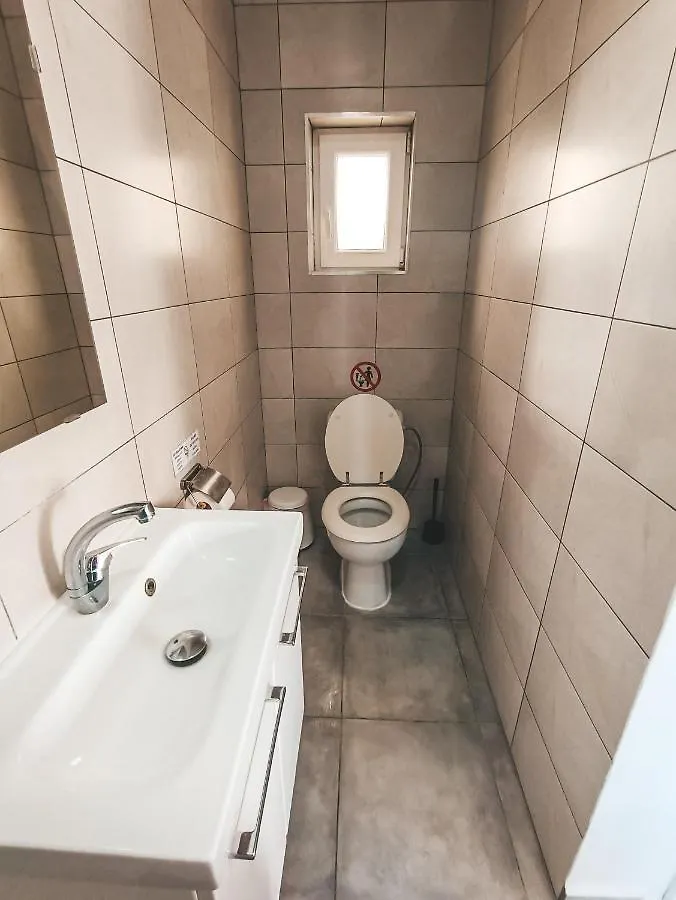 Apartament Shelter Next To The Beach Larnaca